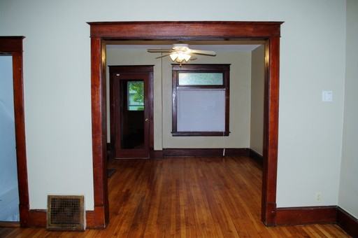 1000 Charles Ave - Photo 3 of 13