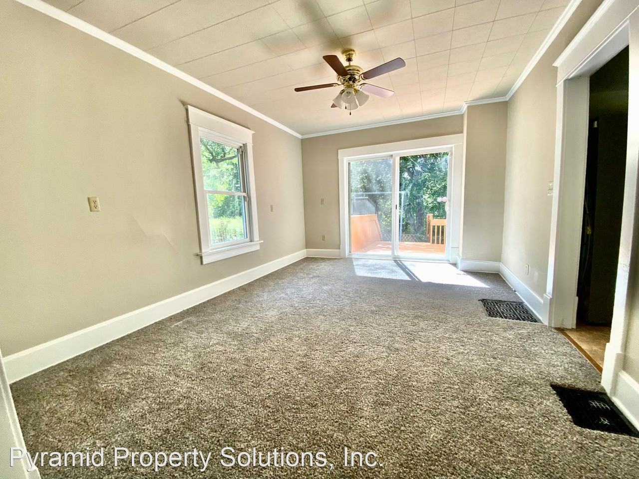 2026 10th St - Photo 3 of 8