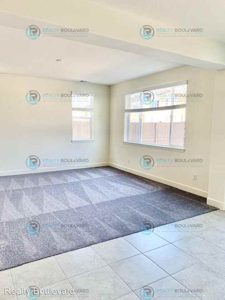 2042 Maradona Dr - Photo 3 of 50