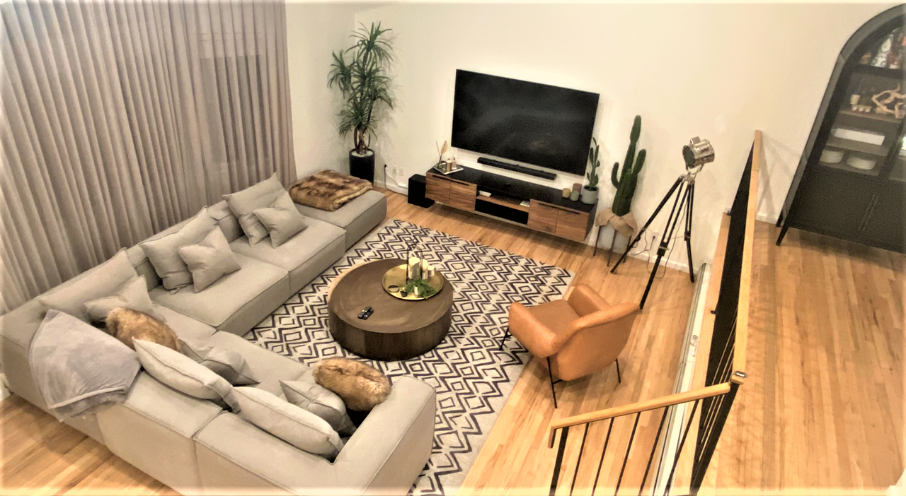 1096 Pearl St - Photo 2 of 21