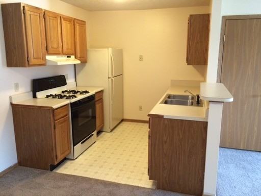 4036 Ryland Dr - Photo 3 of 10