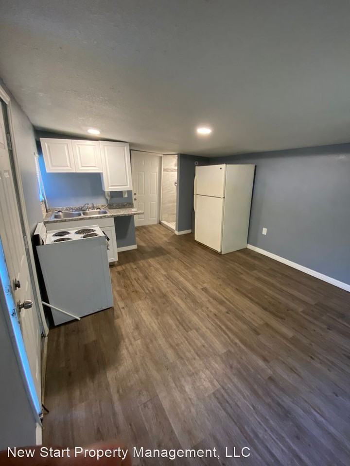 12th St W - Photo 2 of 10