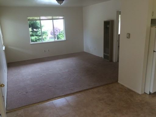 857 Pacific St - Photo 2 of 4