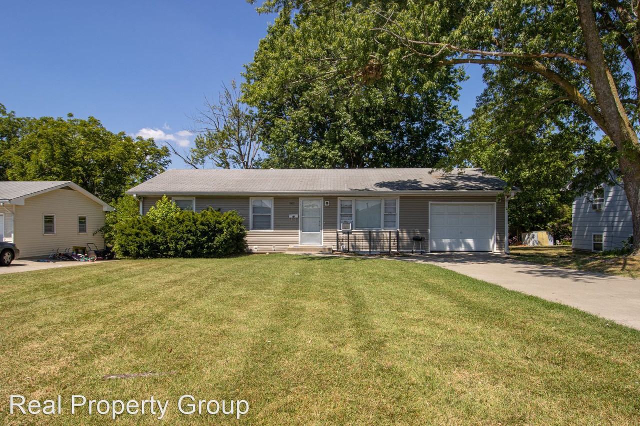 1507 Sylvan Ln - Photo 2 of 10