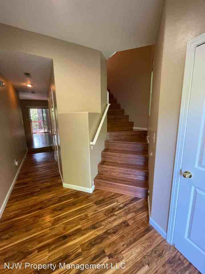 15610 Sw Talus Way - Photo 2 of 19