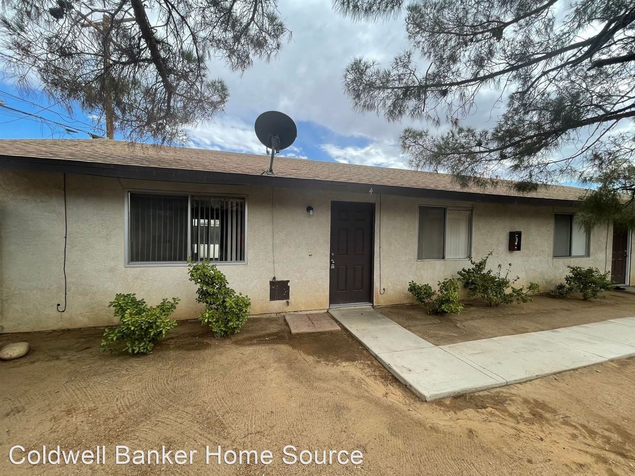 APPLE VALLEY- REFURBISHED 2 BEDROOM , 2 BATHROOM APARTMENT - Photo 3 of 15