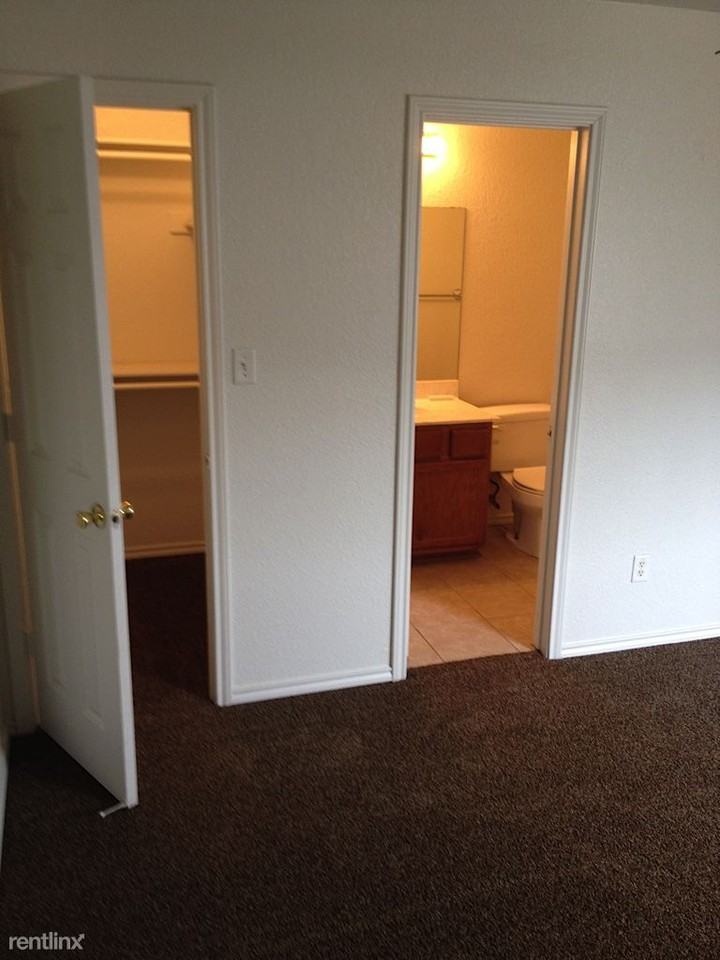 3409 Barcelona Dr - Photo 2 of 11