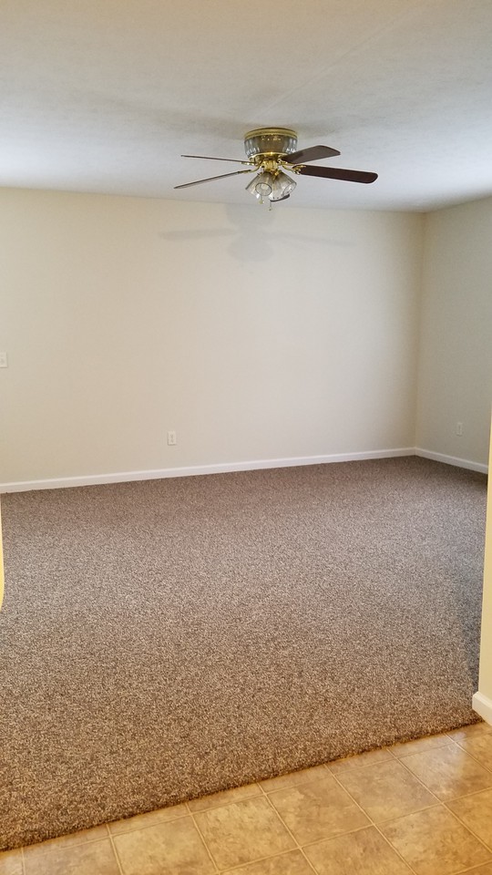 1351 N Dixie Ave - Photo 3 of 6