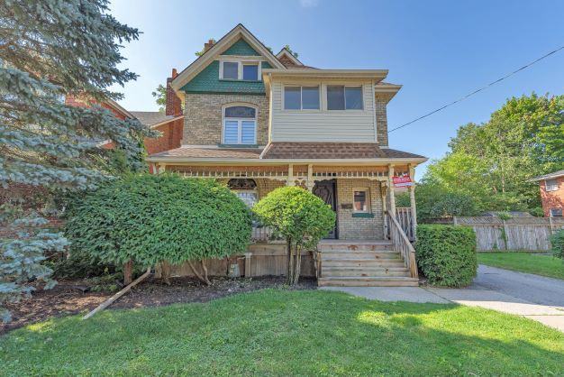 8 Elizabeth St - Photo 2 of 15