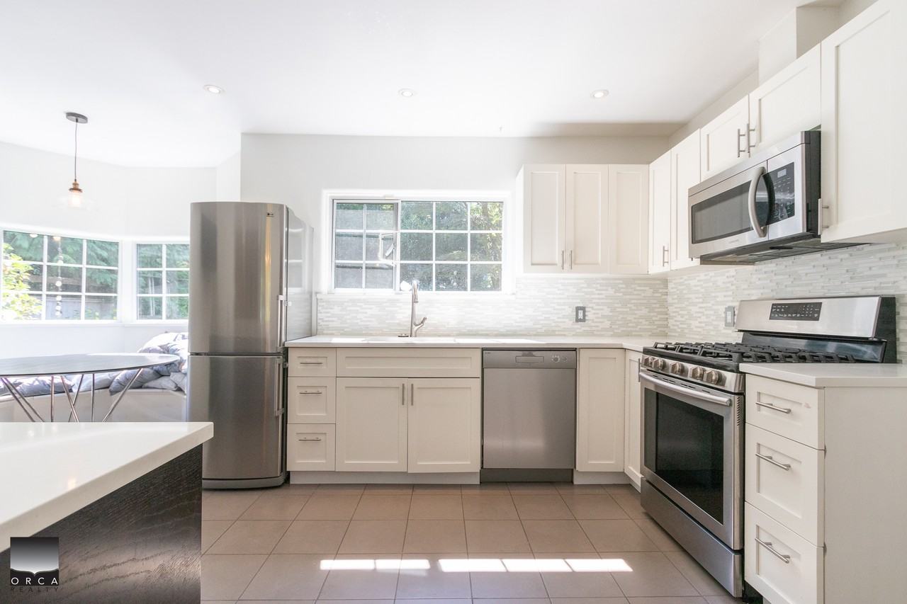 2154 33rd Ave W - Photo 2 of 22