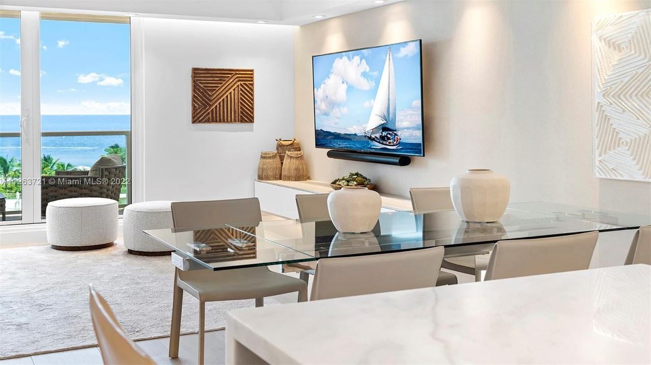 2301 Collins Ave #641 - Photo 7 of 31