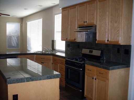 85 Heritage Way - Photo 3 of 9