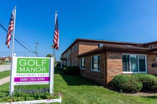 Golf Manor Apartments - Photo 1 of 1