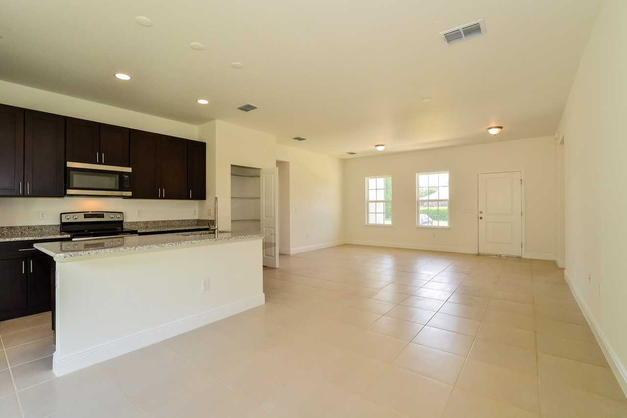 13775 Sw 47th Cir - Photo 2 of 15