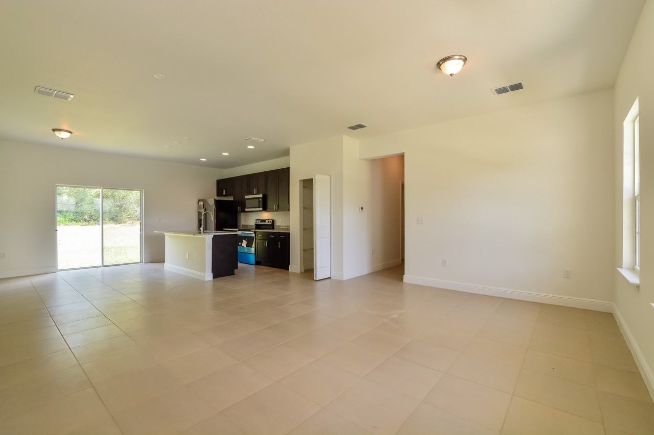 13775 Sw 47th Cir - Photo 3 of 15