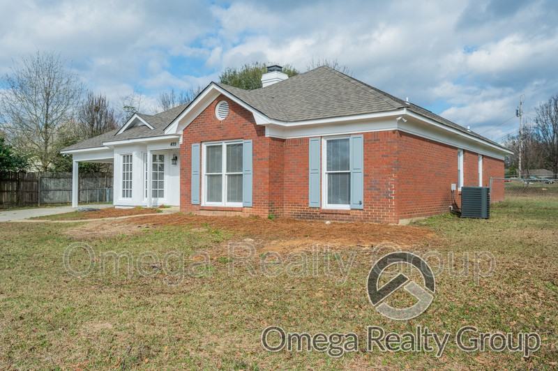 499 Lee Rd - Photo 2 of 44