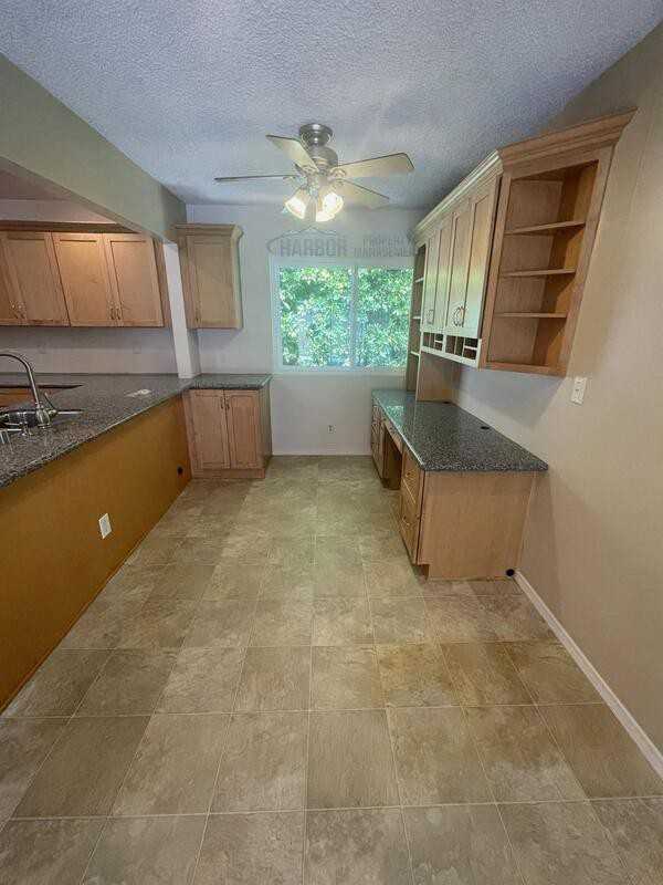 23426 Clearpool Pl - Photo 2 of 21