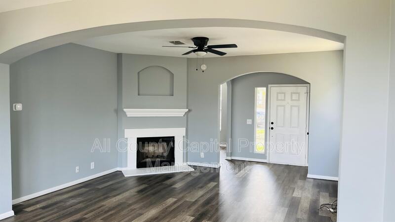 4718 Dorchester Heights Ln - Photo 2 of 11