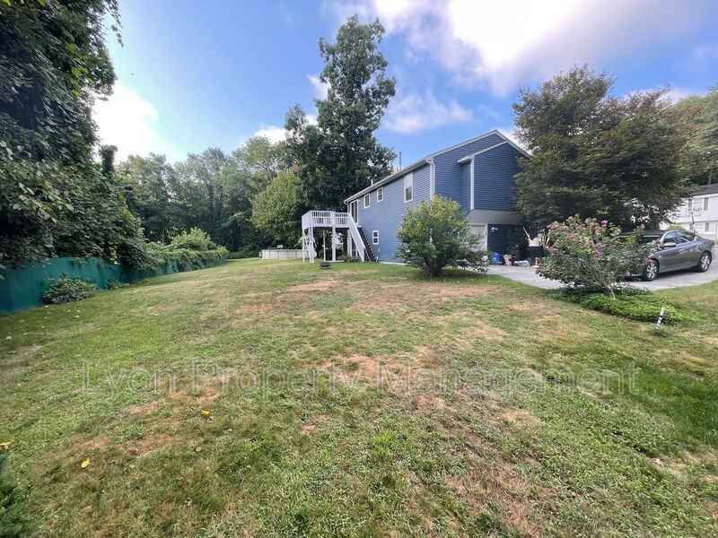 43 Oak Hill Dr - Photo 3 of 16