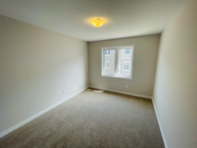 68 Focality Cres - Photo 2 of 11