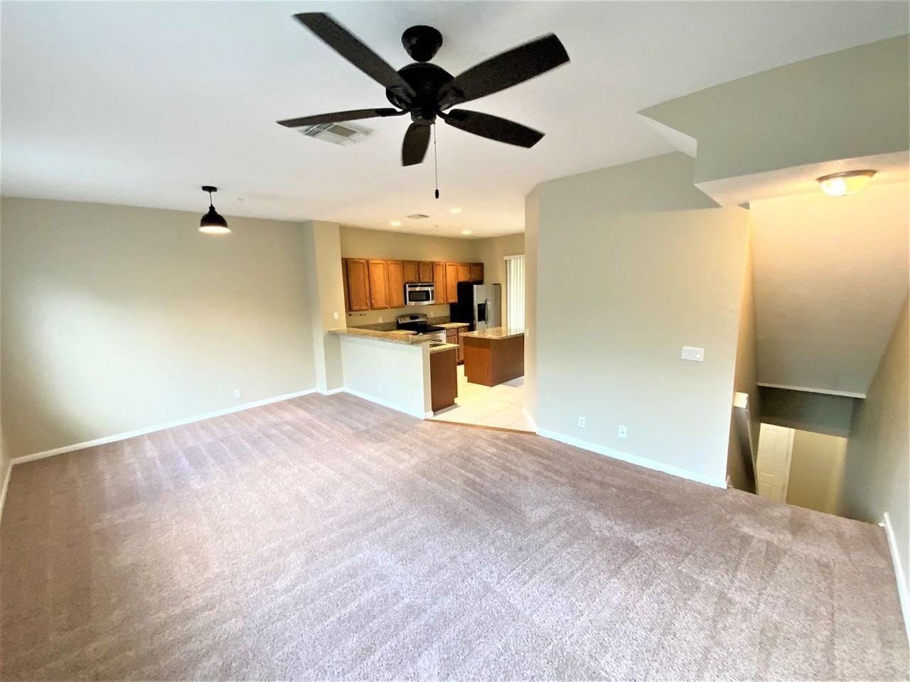 2882 S Oasis Dr - Photo 2 of 13
