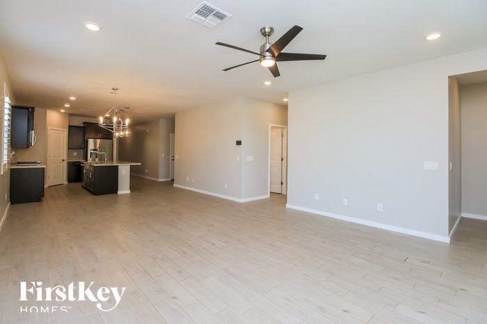 33864 N Beeblossom Trl - Photo 2 of 15