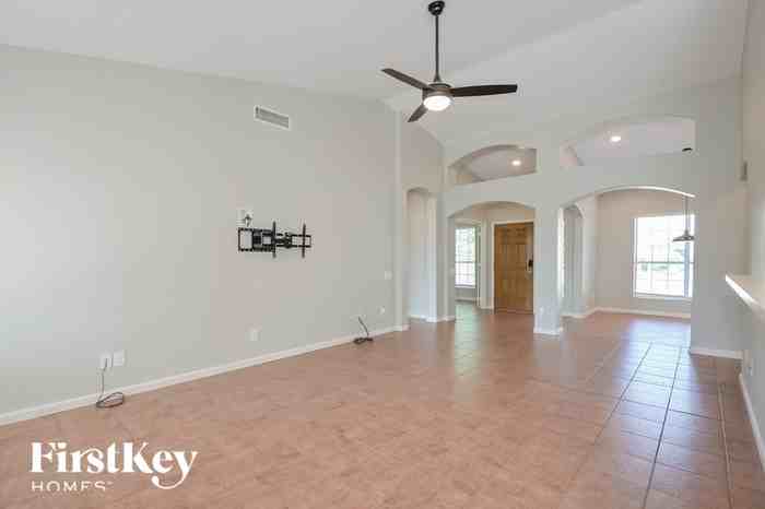 1169 S Suncove Dr - Photo 3 of 15