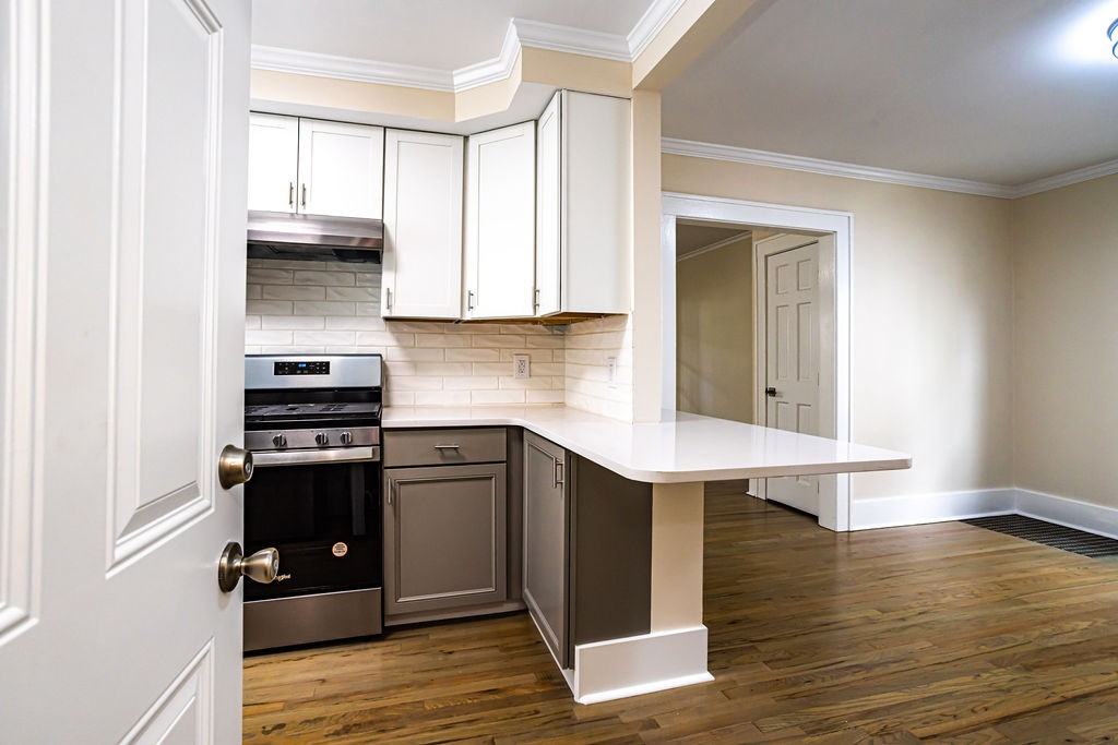 239 Forest Hill Dr #1 - Photo 3 of 22