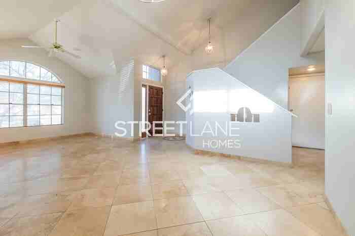 3802 E Wildwood Dr - Photo 3 of 15