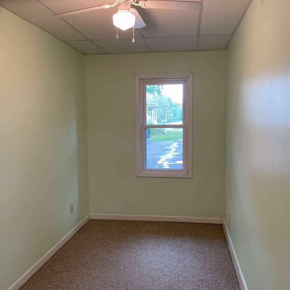 319 Evans Street - 1 South #1SOUTH - Photo 7 of 8