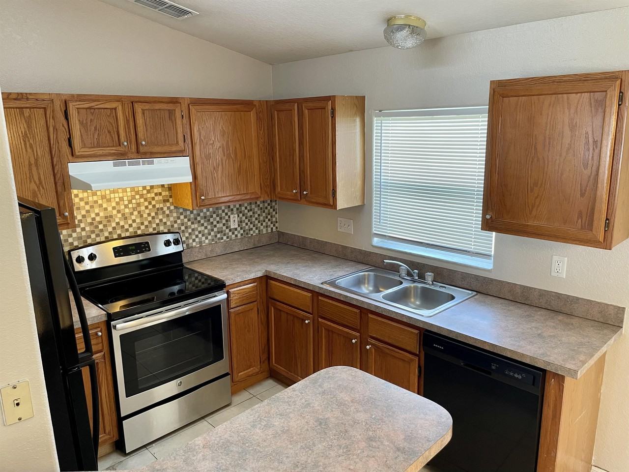 683 Sagamore Dr #1 - Photo 2 of 17