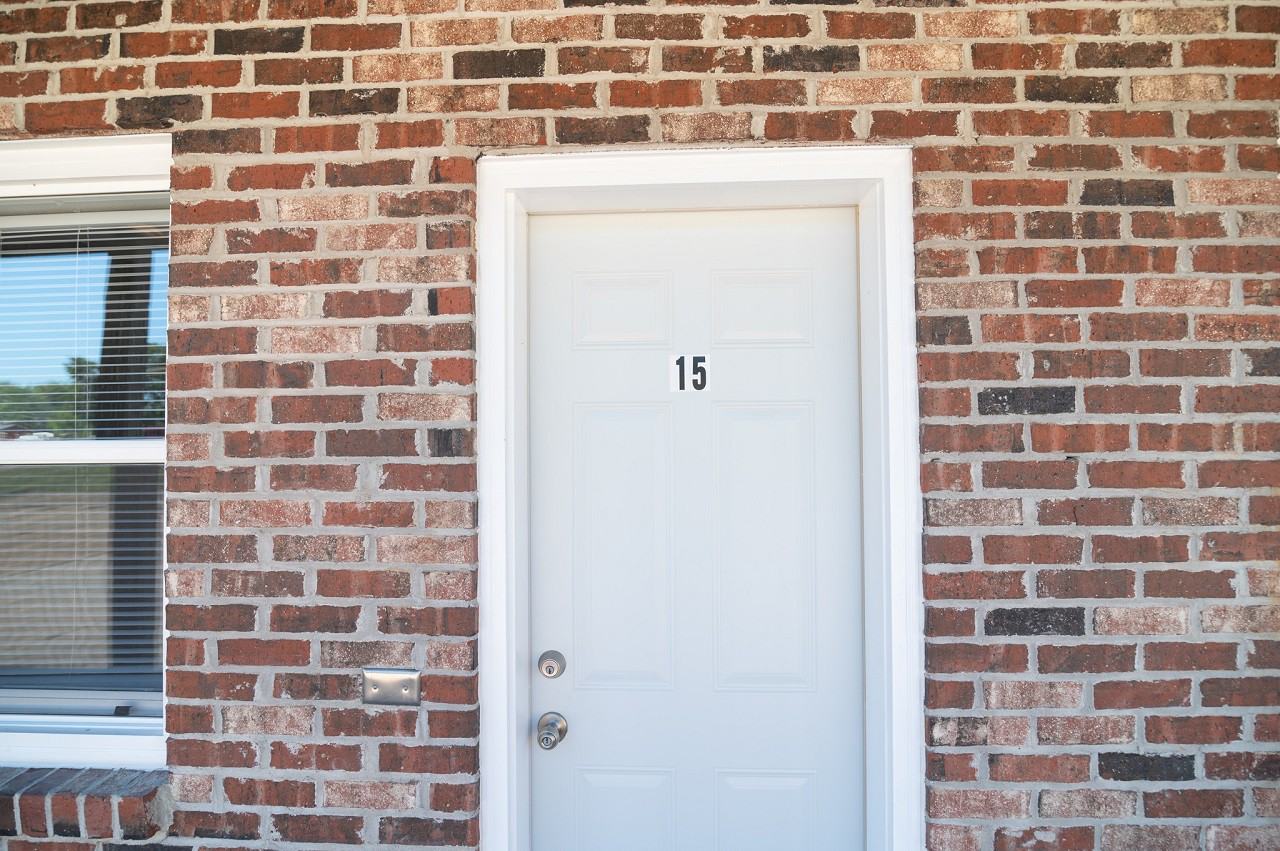 1518 East McCarty StreetApt. 15 15, Jefferson City, MO 65101 Studio