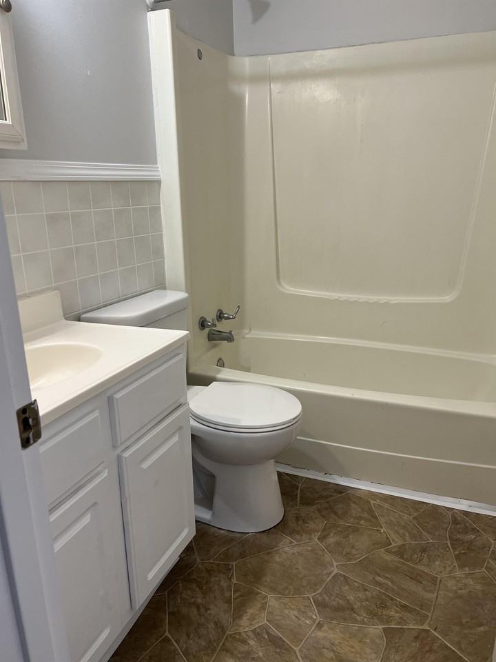 6302 E Piccadilly Rd #6302 - Photo 4 of 6