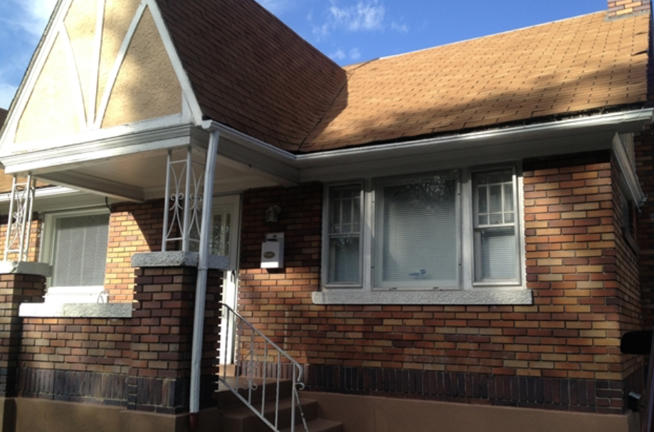 858 South Roberta Street #1