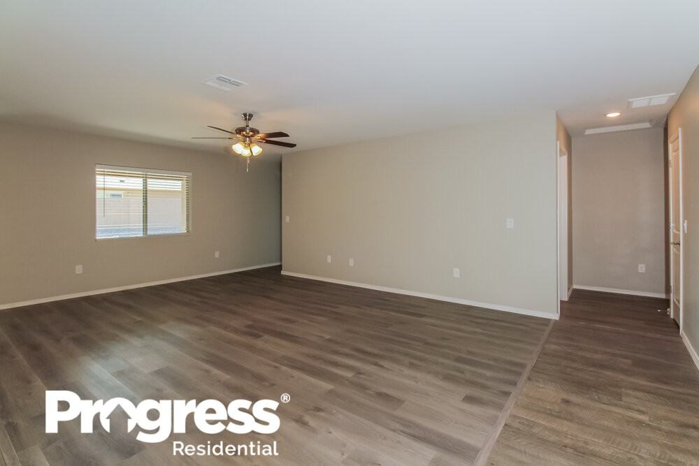 7491 W Tierra Rd - Photo 3 of 21