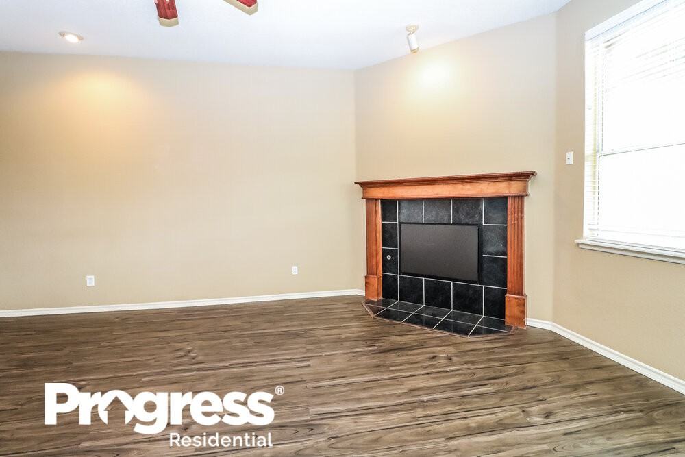 2200 Sw 141st Pl - Photo 3 of 16