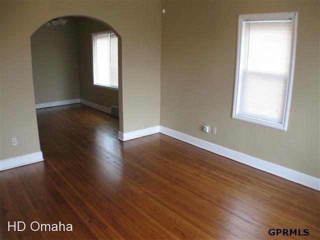 616 Bancroft St - Photo 2 of 7