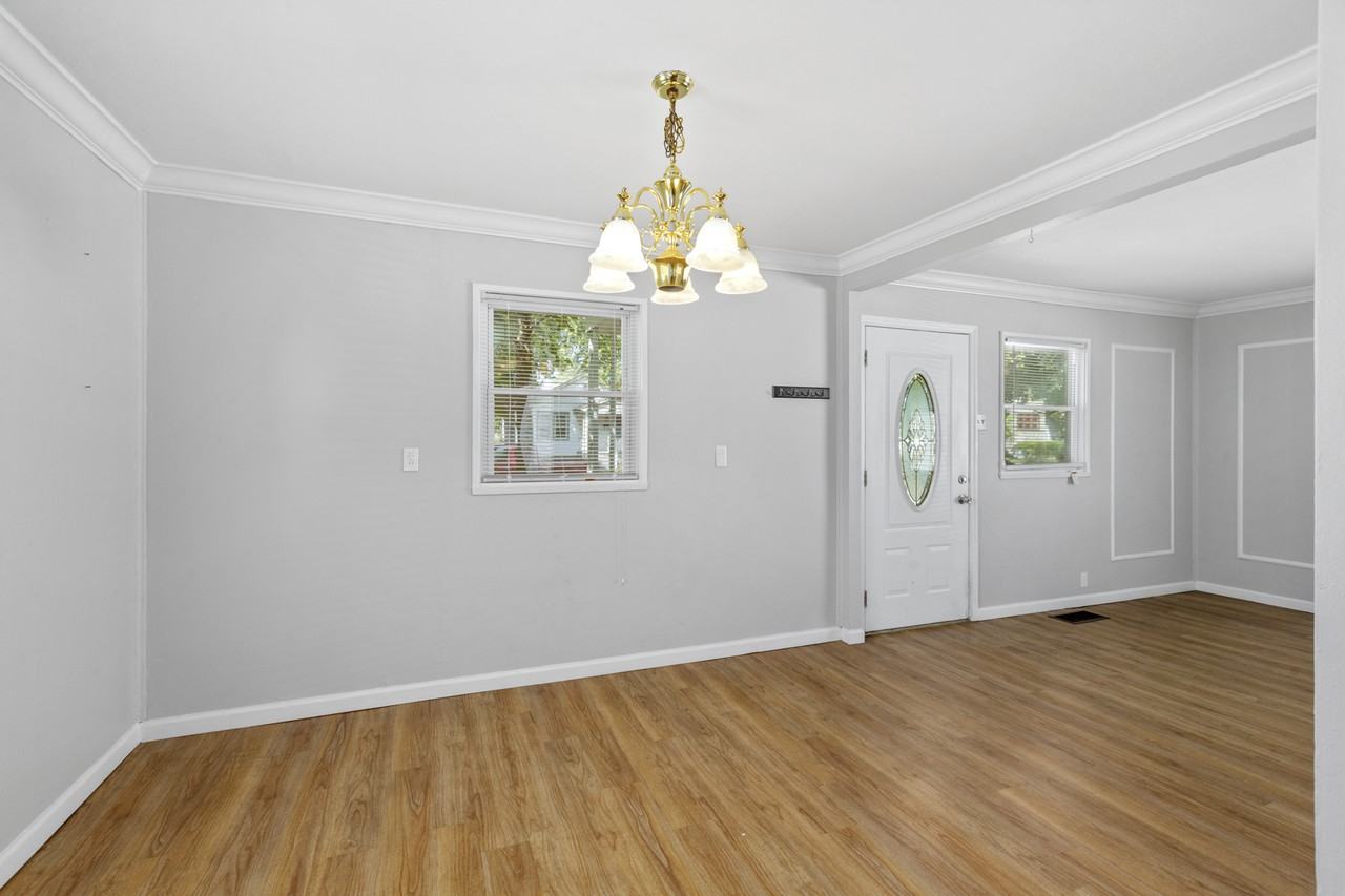 3330 Bendick Ave - Photo 3 of 26