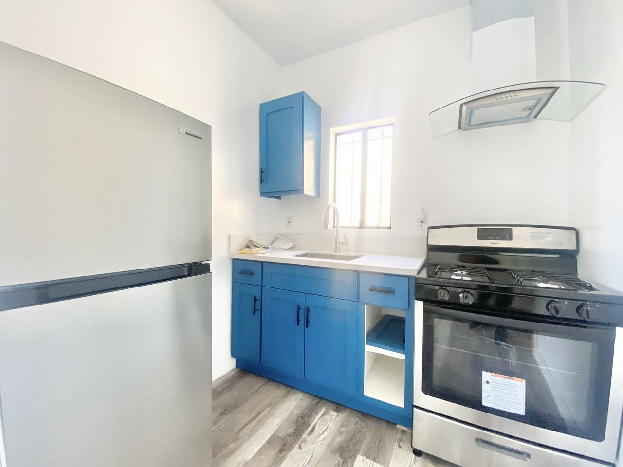 2824 1/2 Darwin Ave #B - Photo 2 of 7