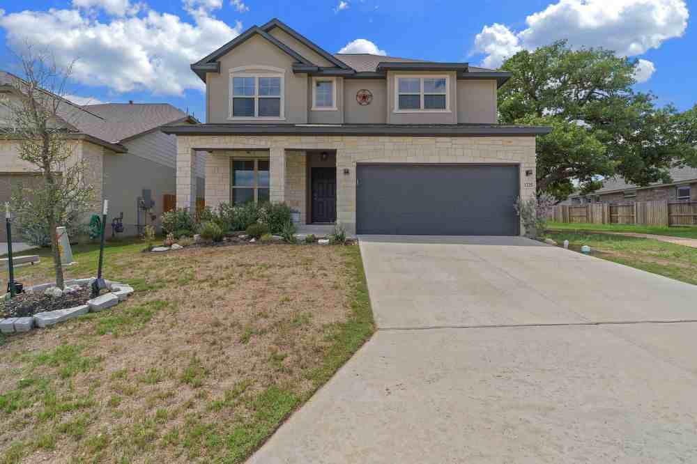 1225 Cross Gable - Photo 2 of 32