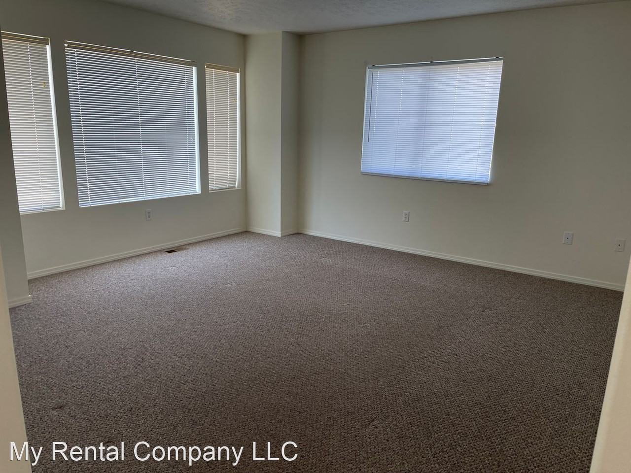 2430 NW Granite Court - Photo 2 of 10