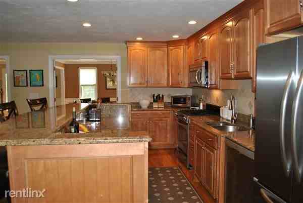 147 South St - Photo 3 of 10