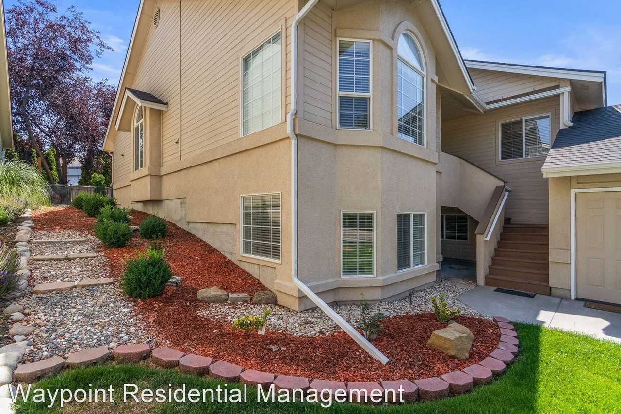 352 S Granite Way - Photo 3 of 43