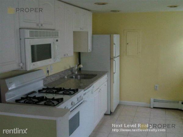 103 Summit Ave - Photo 3 of 4