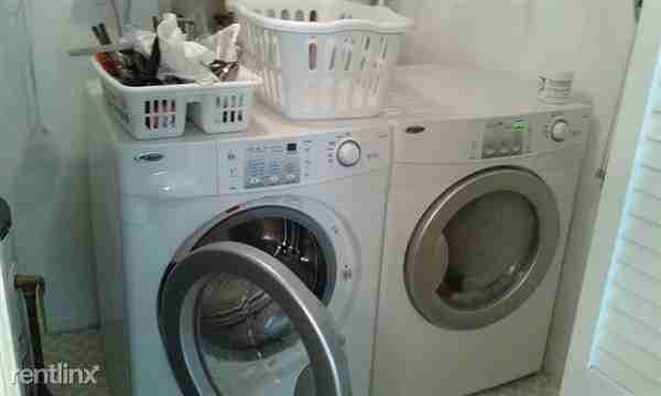 Naples Trace Condominiums - Photo 2 of 17