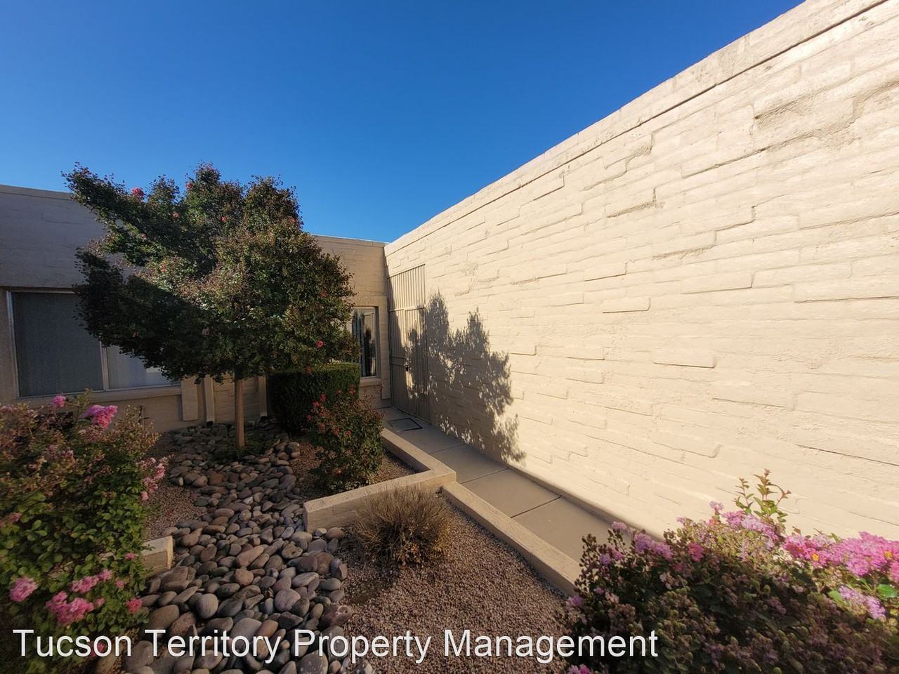 536 E Savannah St - Photo 3 of 34