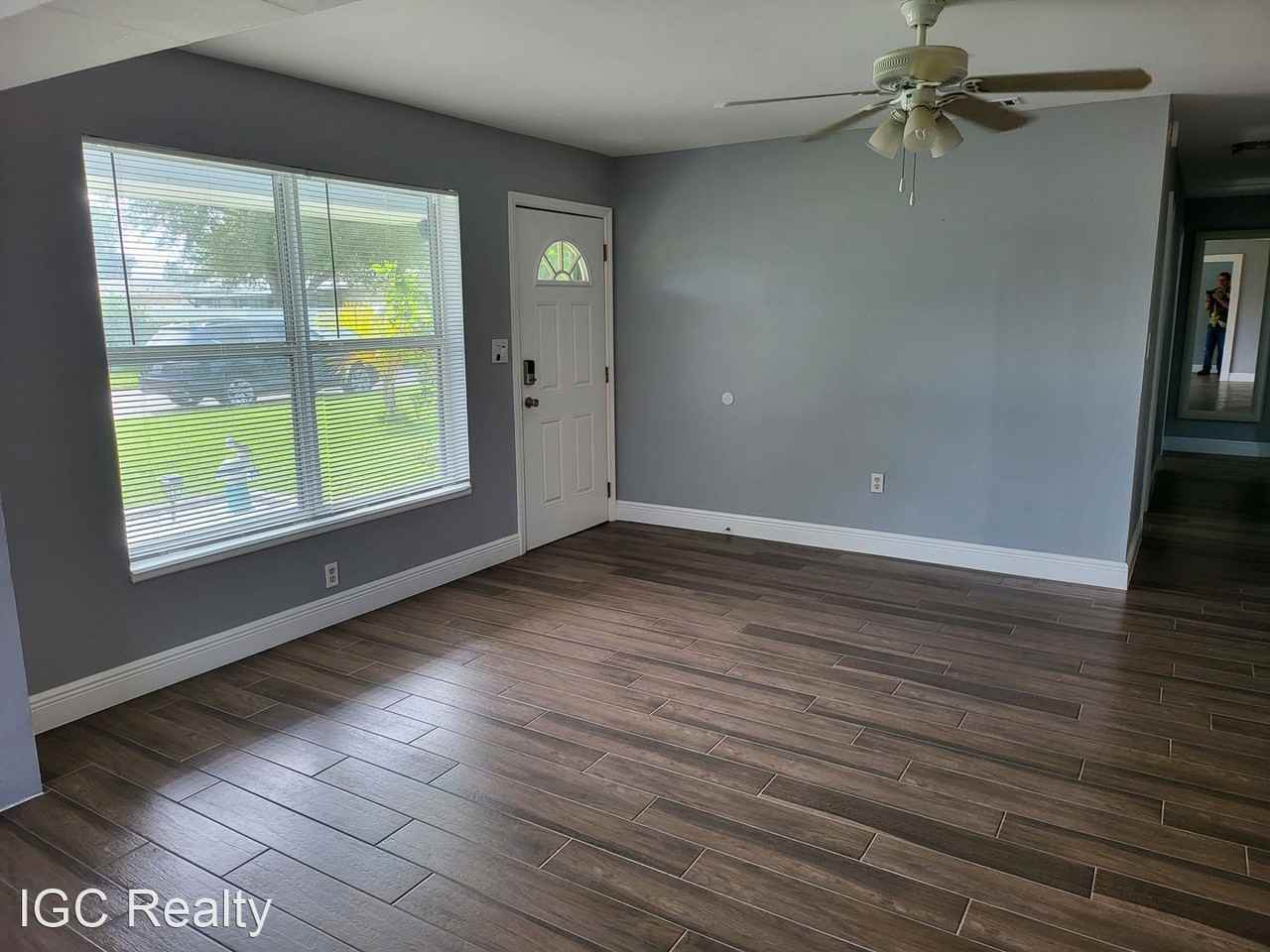 848 Comanche Ave - Photo 2 of 15