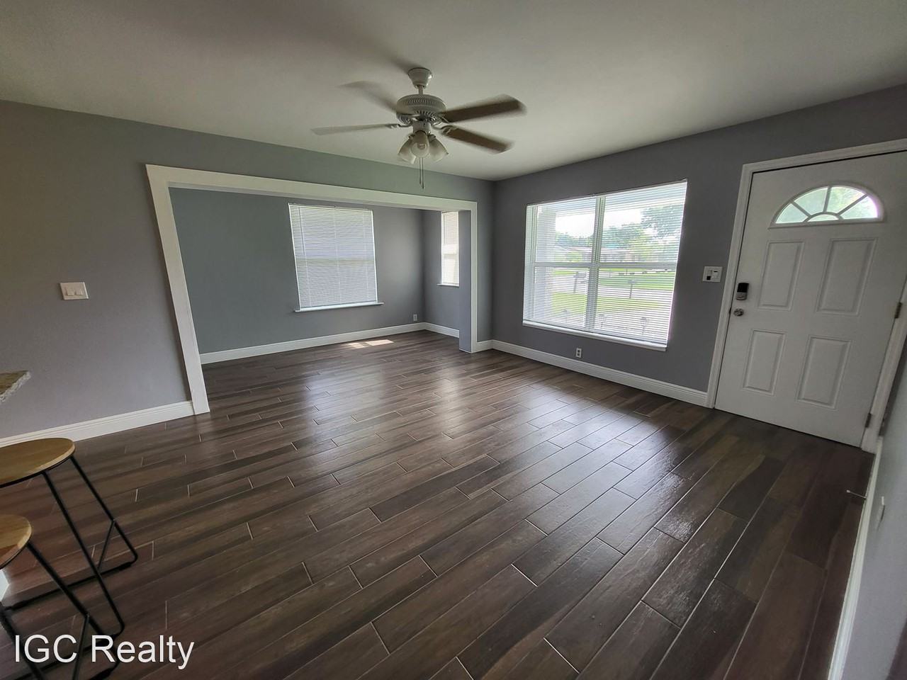 848 Comanche Ave - Photo 3 of 15