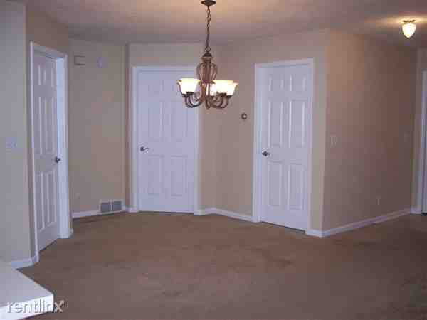 9644 Meadowland Ct - Photo 2 of 10