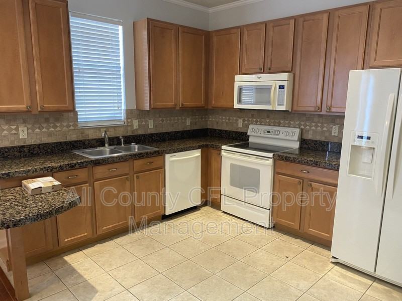 14155 Mailer Blvd - Photo 2 of 23
